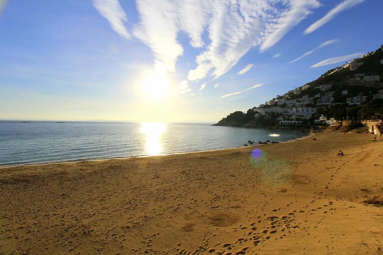 Leon Inmo Apartment Estefania - 10320 Ρόζες Ισπανία